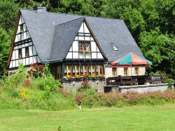 Pension Bergfreund im Frühling